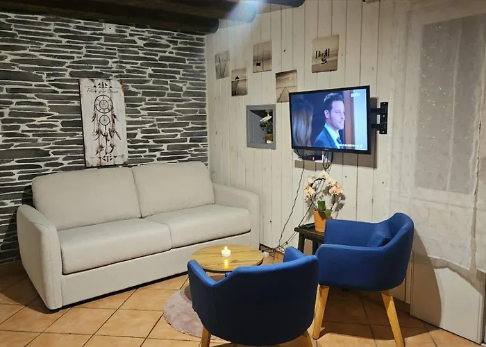 Charmante Maison Pres Des Bords De La Loire شقة